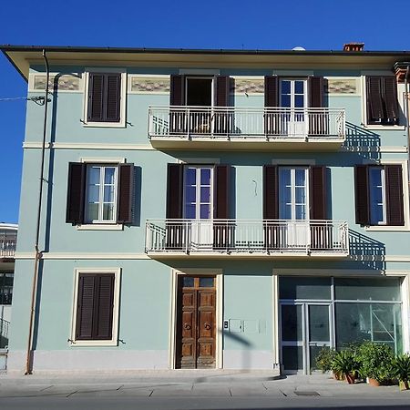 Fiore Di Loto Hotel Capannori Kültér fotó